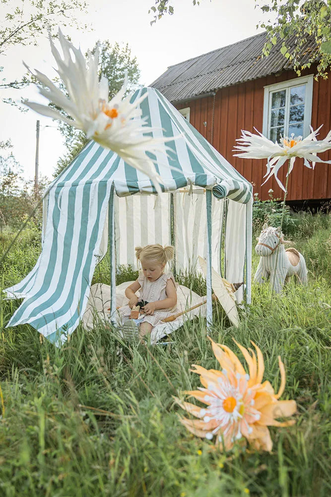 Mucky Wolf Beautiful Toys Online Shop