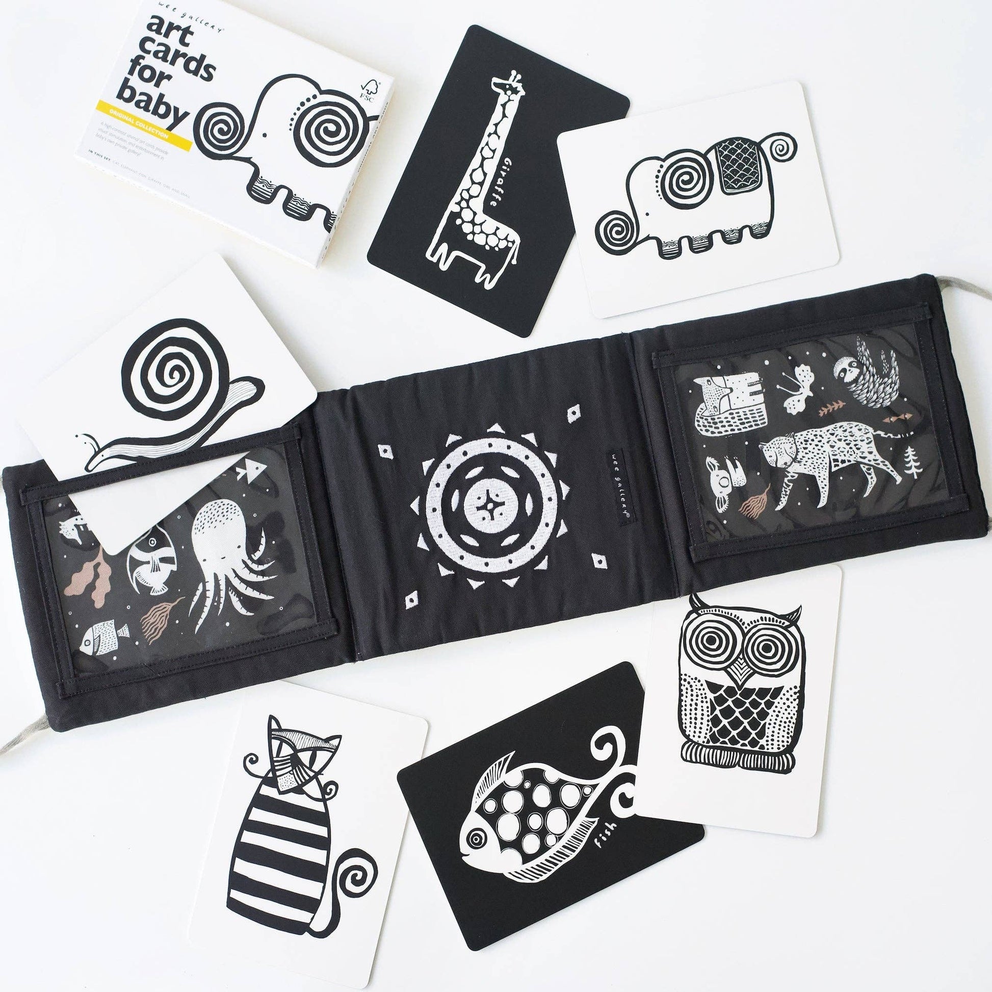Wee Gallery Baby Tummy Time Gallery Gift Set: Black and White