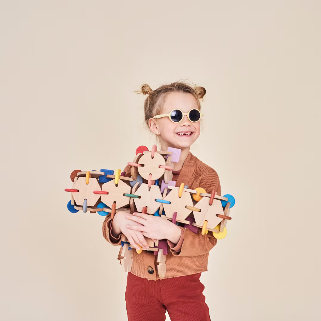 BAVVIC FAMILY SET – 256 Pieces