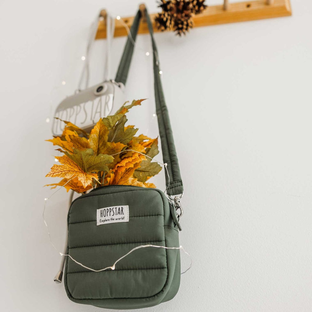 Hoppstar Midi Camera Bag in Colour Laurel for Artist