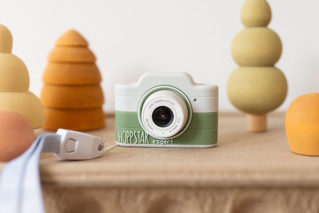 Hoppstar Expert Laurel Digital Camera + Bag Bundle