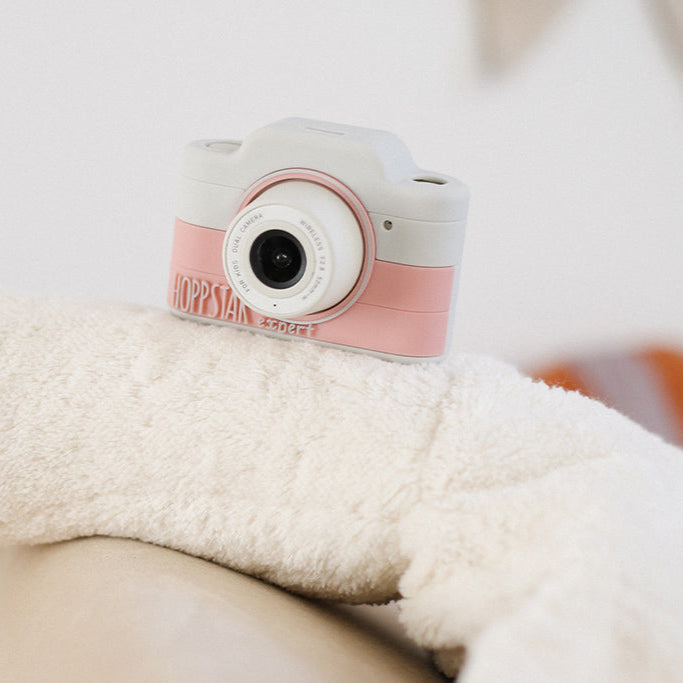 Hoppstar Expert Blush Digital Camera + Bag Bundle