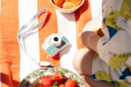 Hoppstar Expert Yale Digital Camera + Bag Bundle