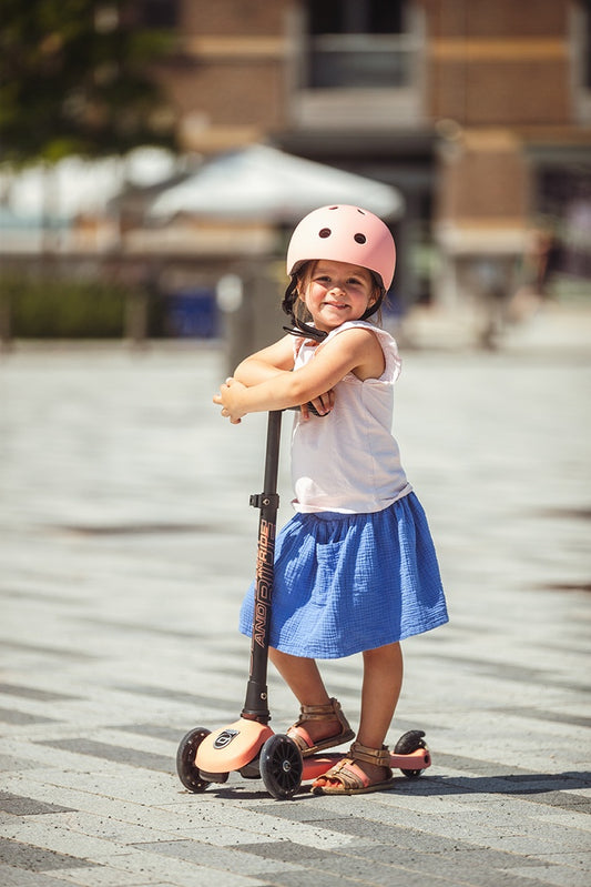 Scoot & Ride Highwaykick 3 LED in colour Peach