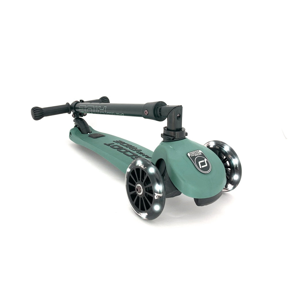 Scoot & Ride Highwaykick 3 LED in colour Forest