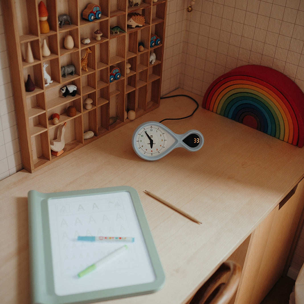 KIDYDRAW PRO Light-Up Drawing Tablet for Kids | KIDYWOLF | Mucky Wolf
