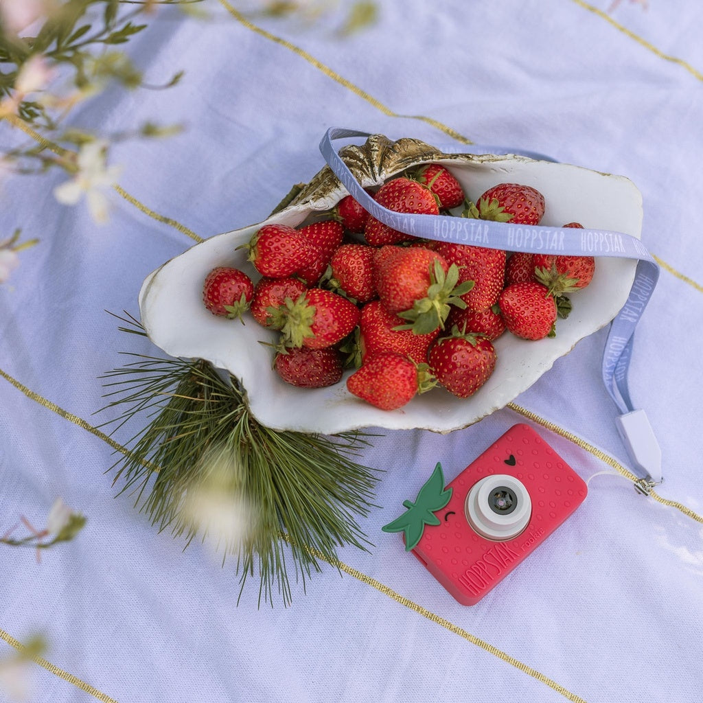 Hoppstar Rookie Strawbella Digital Camera + Bag Bundle