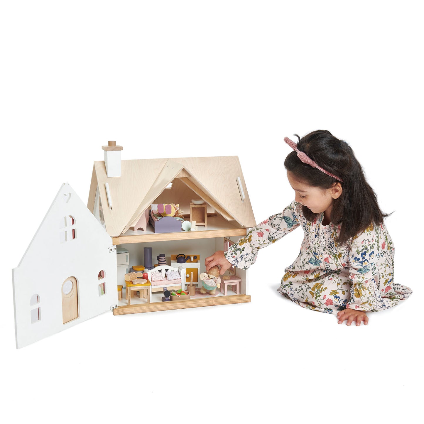 Tender Leaf Toys Cottontail Cottage & Doll Family Bundle