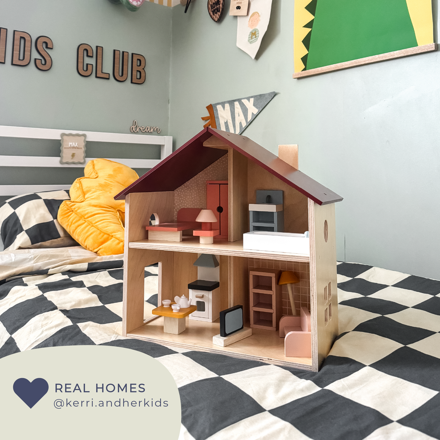 Mentari Poppets Dolls House