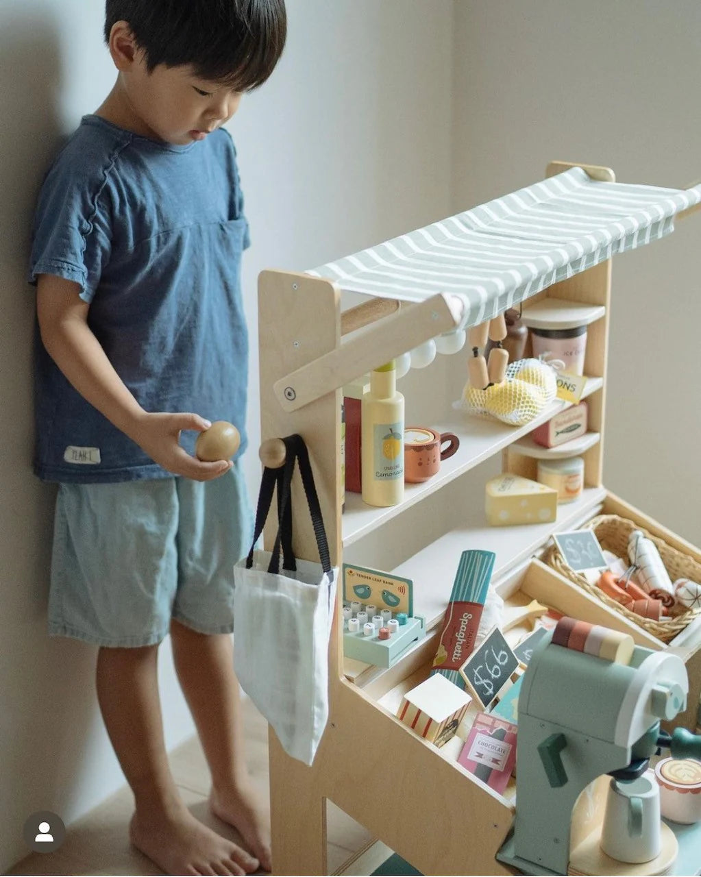 Wooden Play Market Stall Tender Leaf Toys