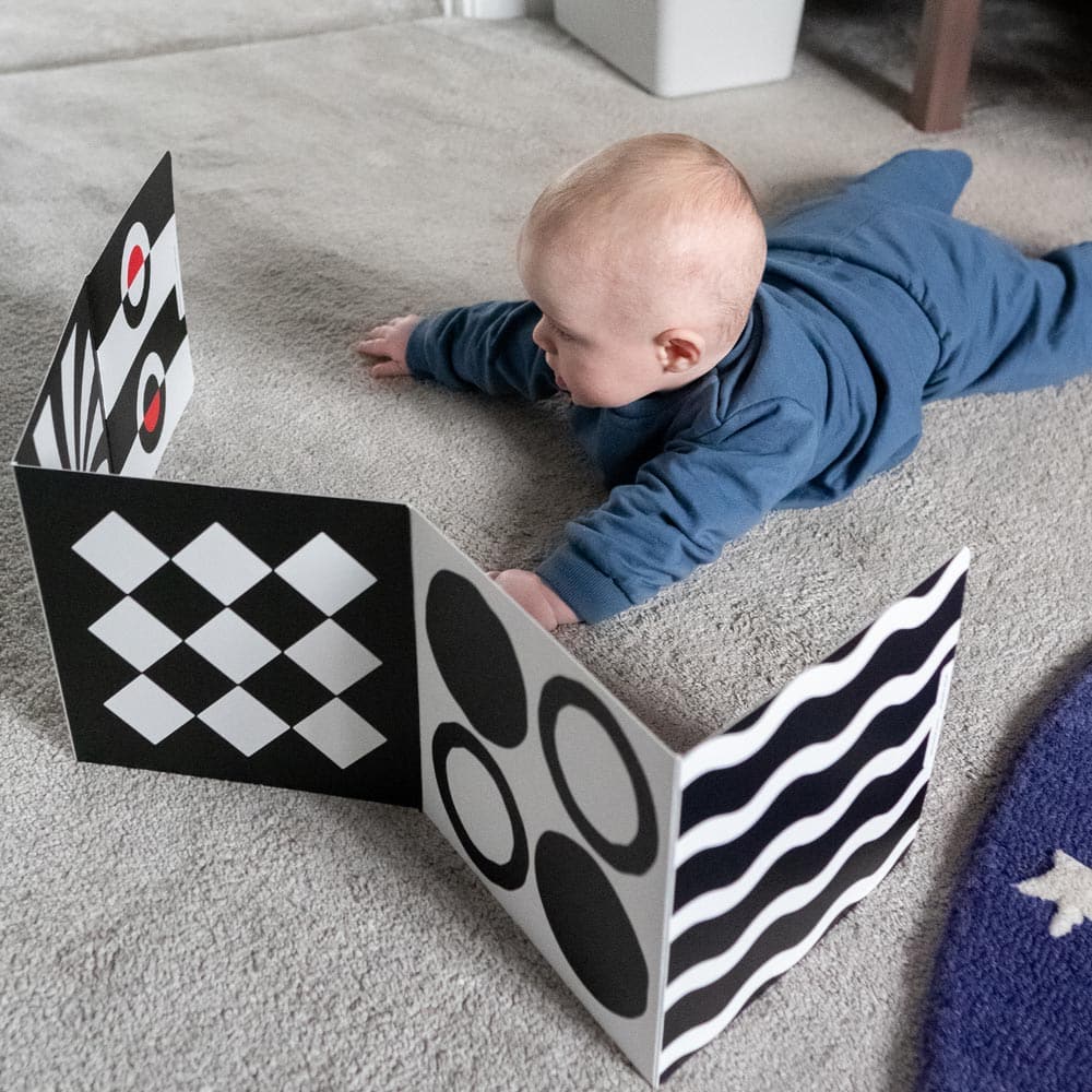 Newborn Sensory Board 0+ Months | Mucky Wolf