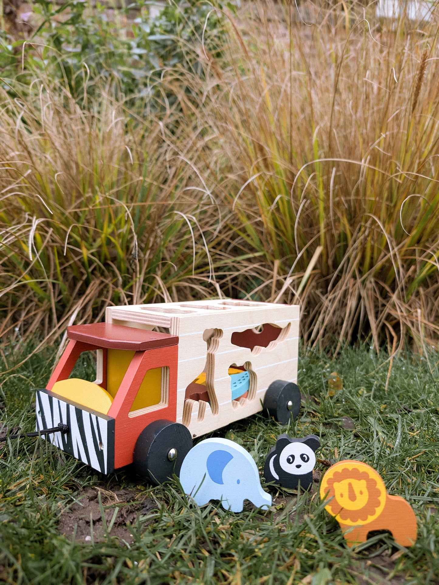 Wooden Shape Sorting Safari Truck | Animal Sorter Toy | Mentari Toys