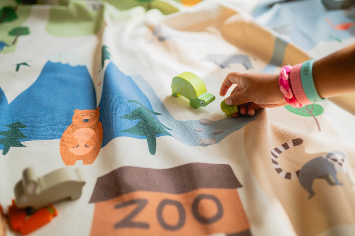 Play&Go SOO Zoo Playmat & Toy Storage | Mucky Wolf