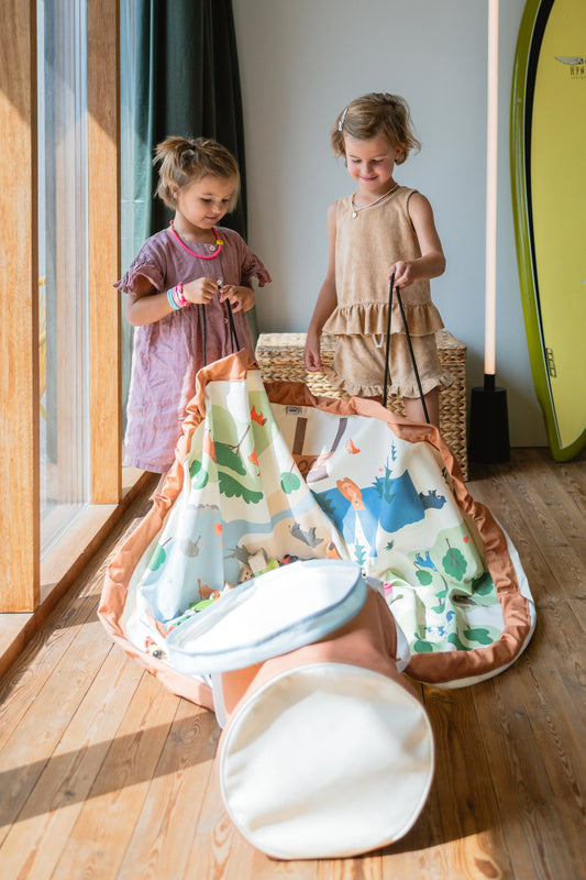 Play&Go SOO Zoo Playmat & Toy Storage | Mucky Wolf