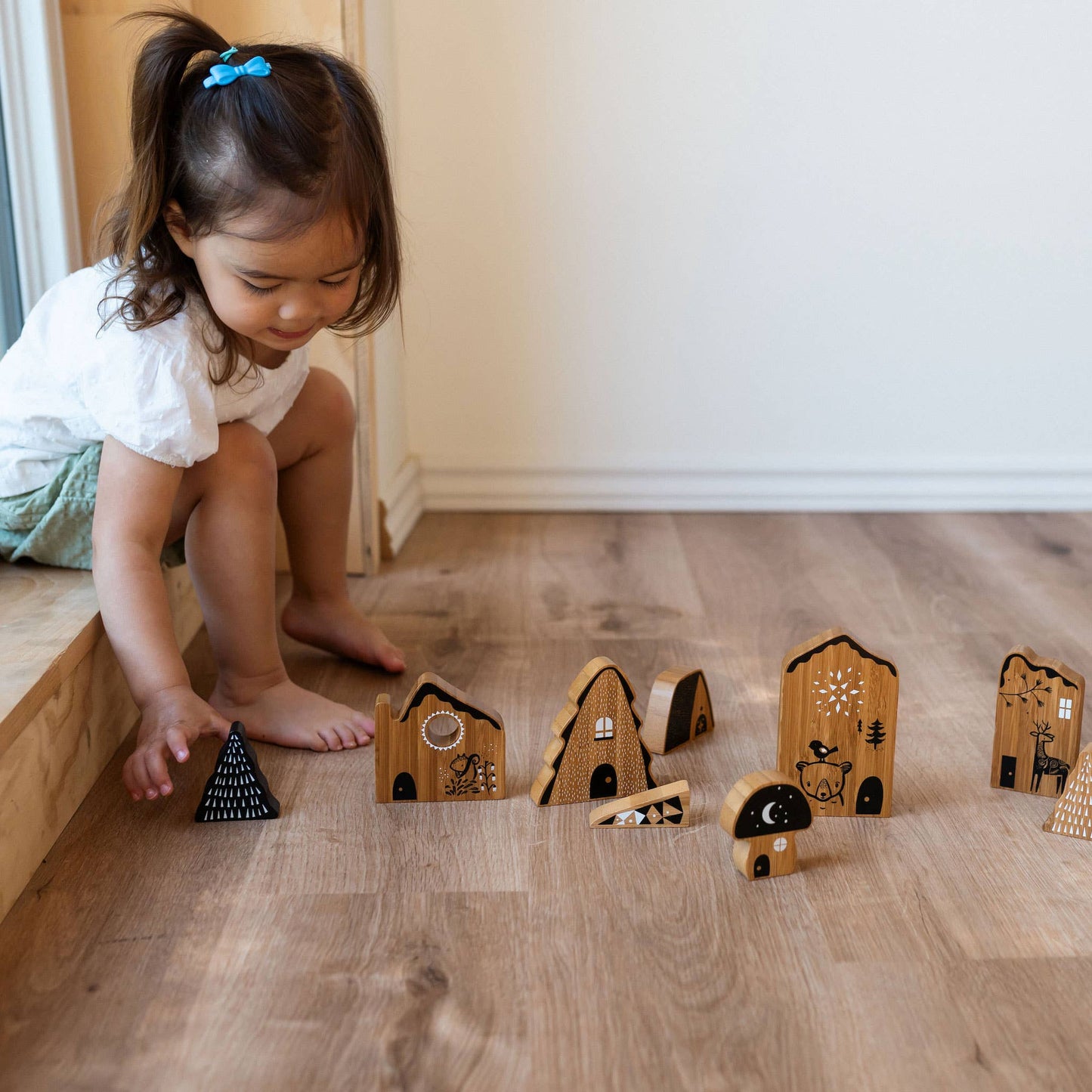 Woodland Village wooden toy for toddlers 