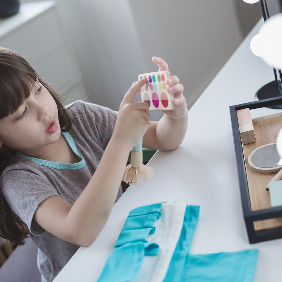 PlanToys Makeup SetPlanToys Wooden Makeup Artist Set – Pretend Play for Ages 3+