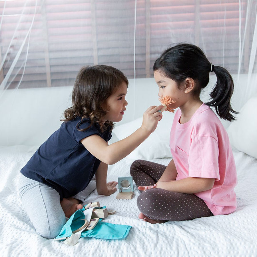 PlanToys Makeup SetPlanToys Wooden Makeup Artist Set – Pretend Play for Ages 3+