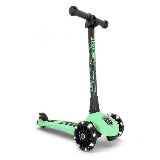 Scoot & Ride Highwaykick 3 LED in colour Kiwi