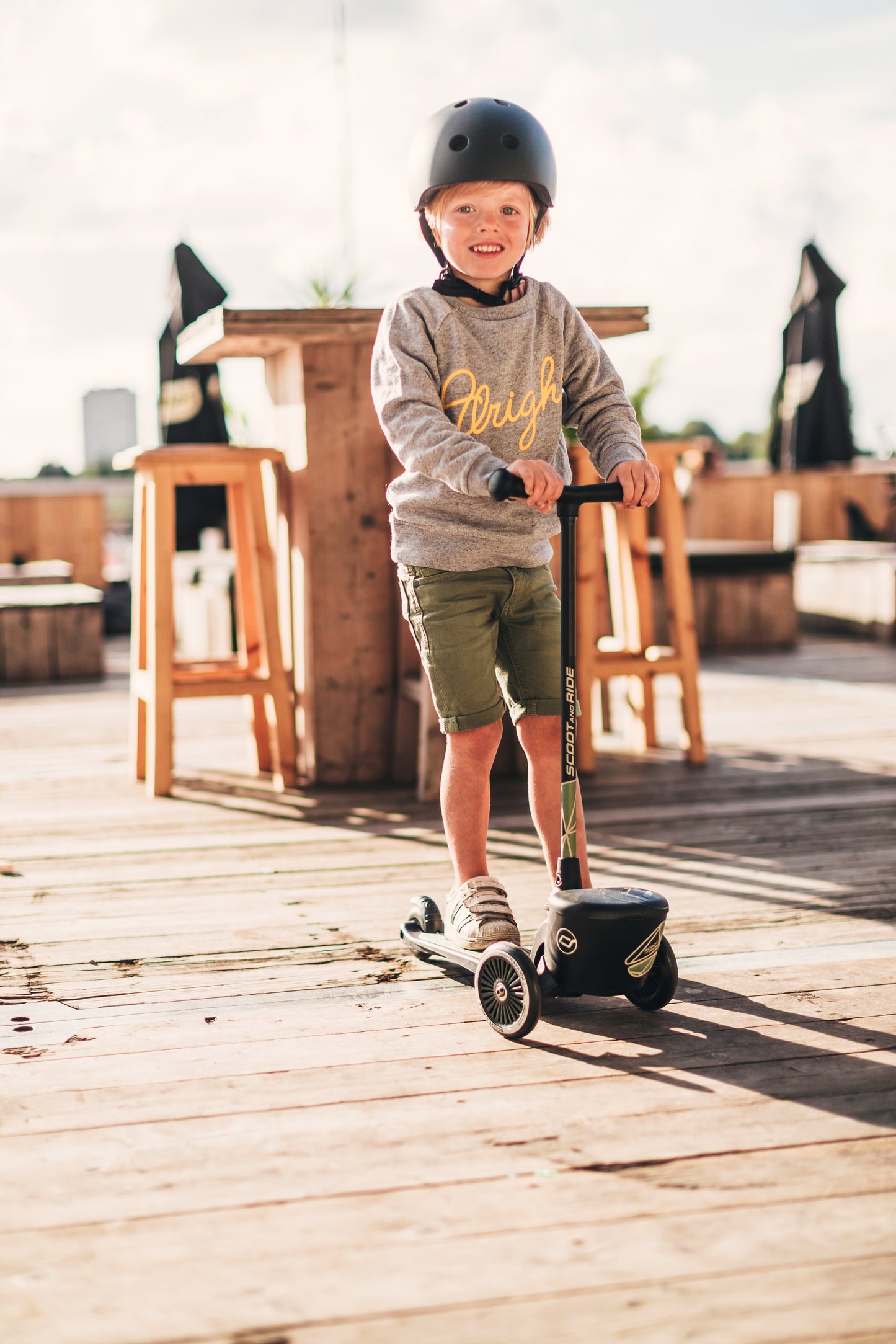 Scoot & Ride Highwaykick 2 Lifestyle - Green Lines