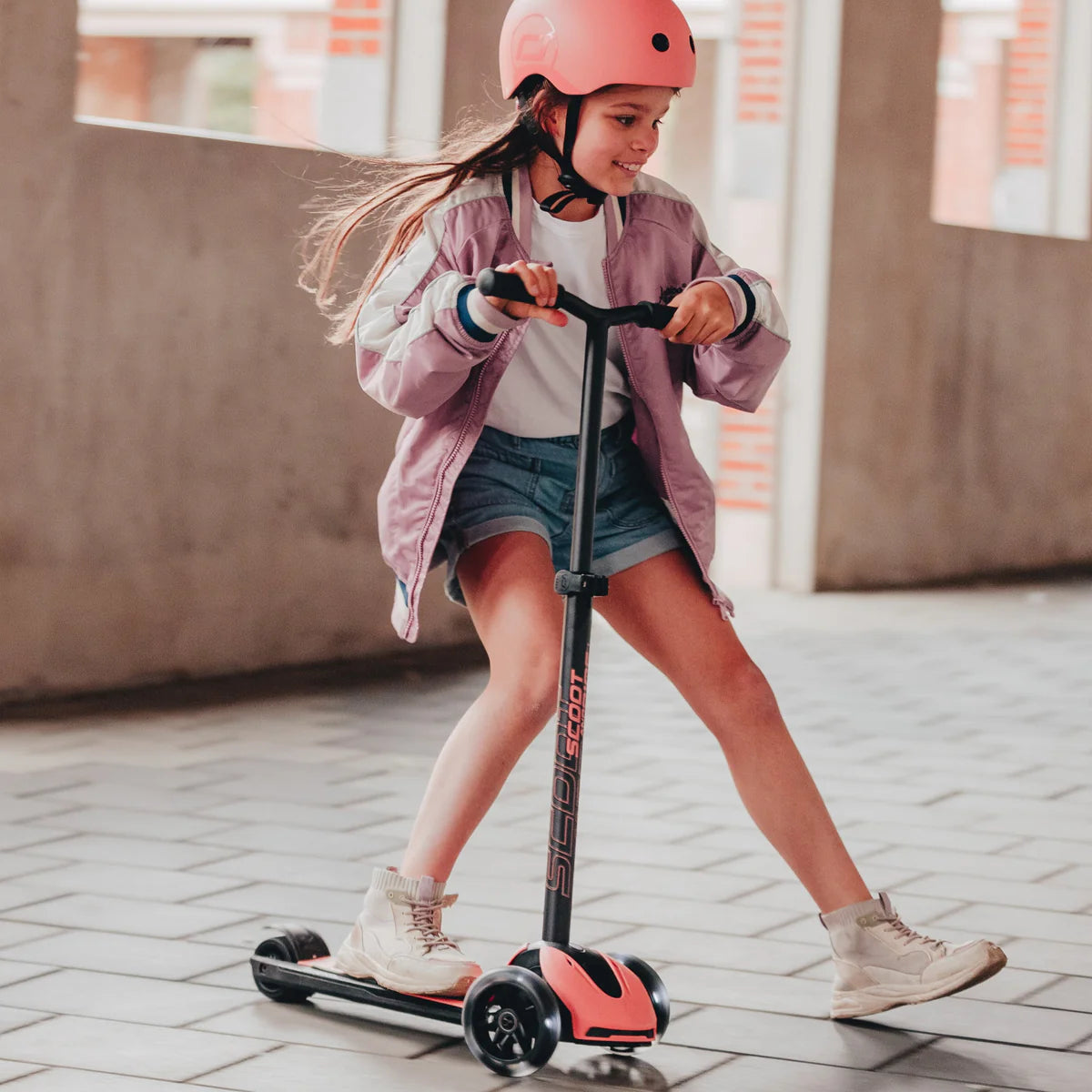 Scoot and Ride Highwaykick 5 in colour Peach