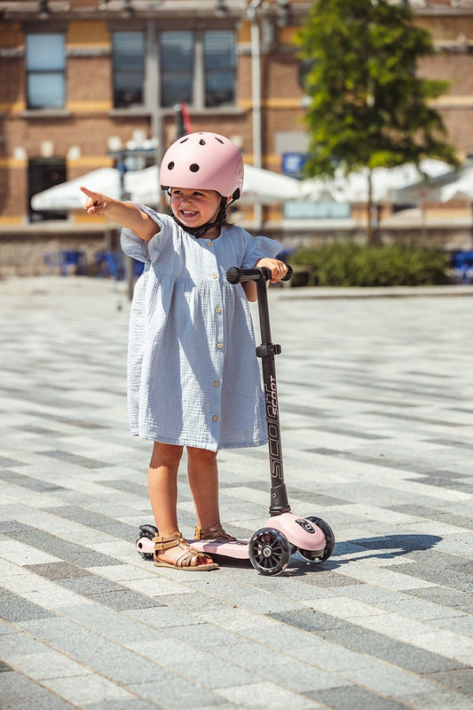 Scoot & Ride Highwaykick 3 LED in colour Rose
