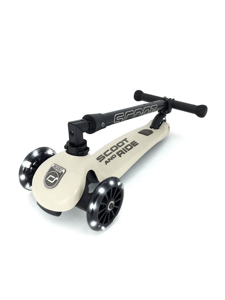 Scoot & Ride Highwaykick 3 LED in colour Ash