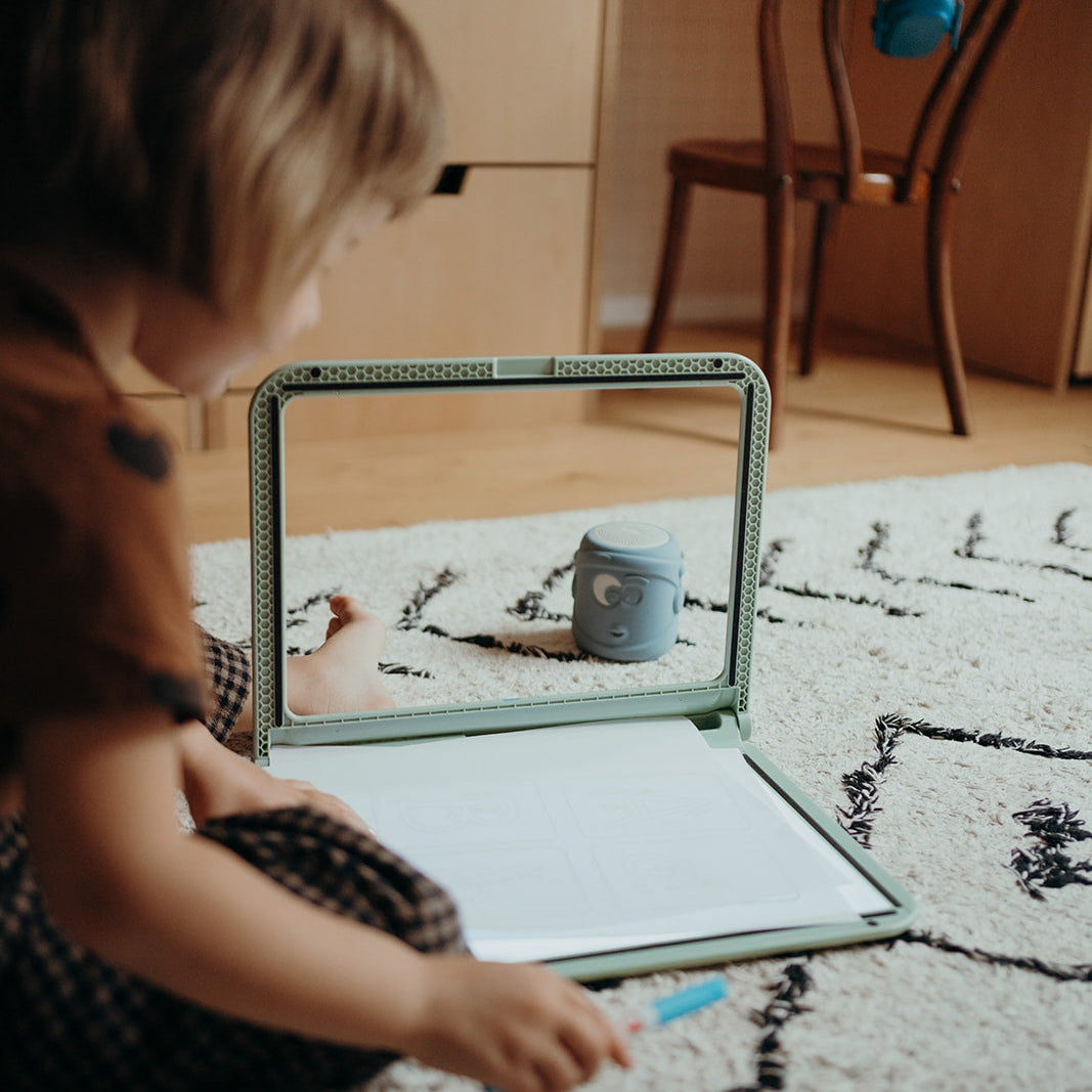 KIDYDRAW PRO Light-Up Drawing Tablet for Kids | KIDYWOLF | Mucky Wolf