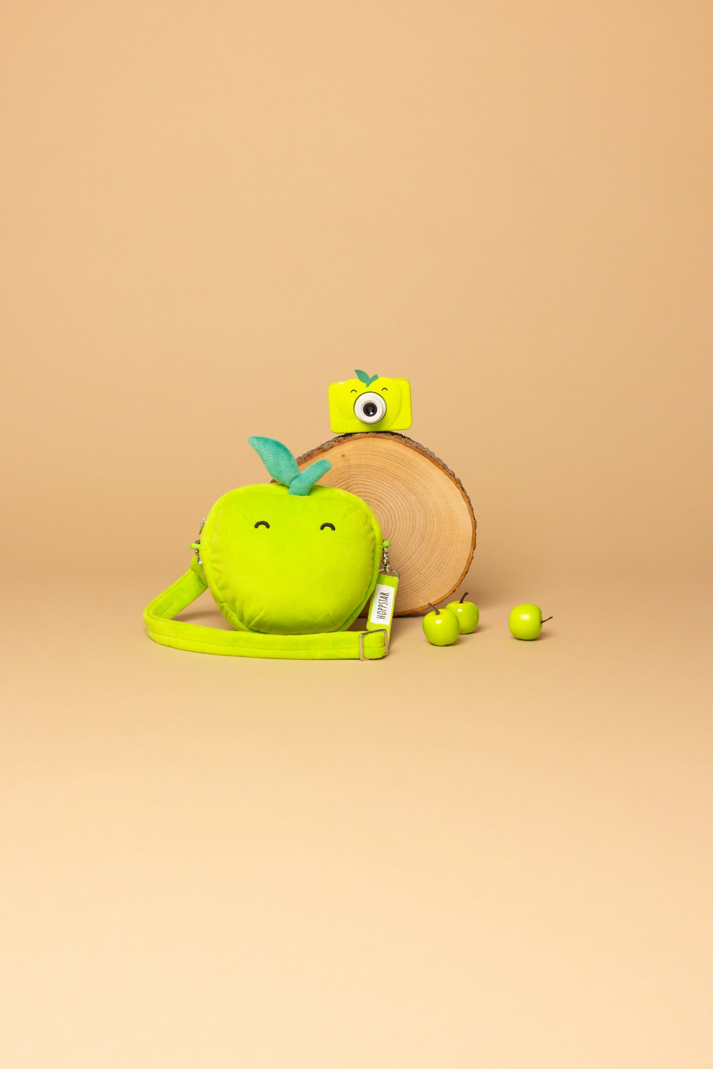 Hoppstar Rookie Mr Smithy. Digital Camera + Fruit Bag Bundle