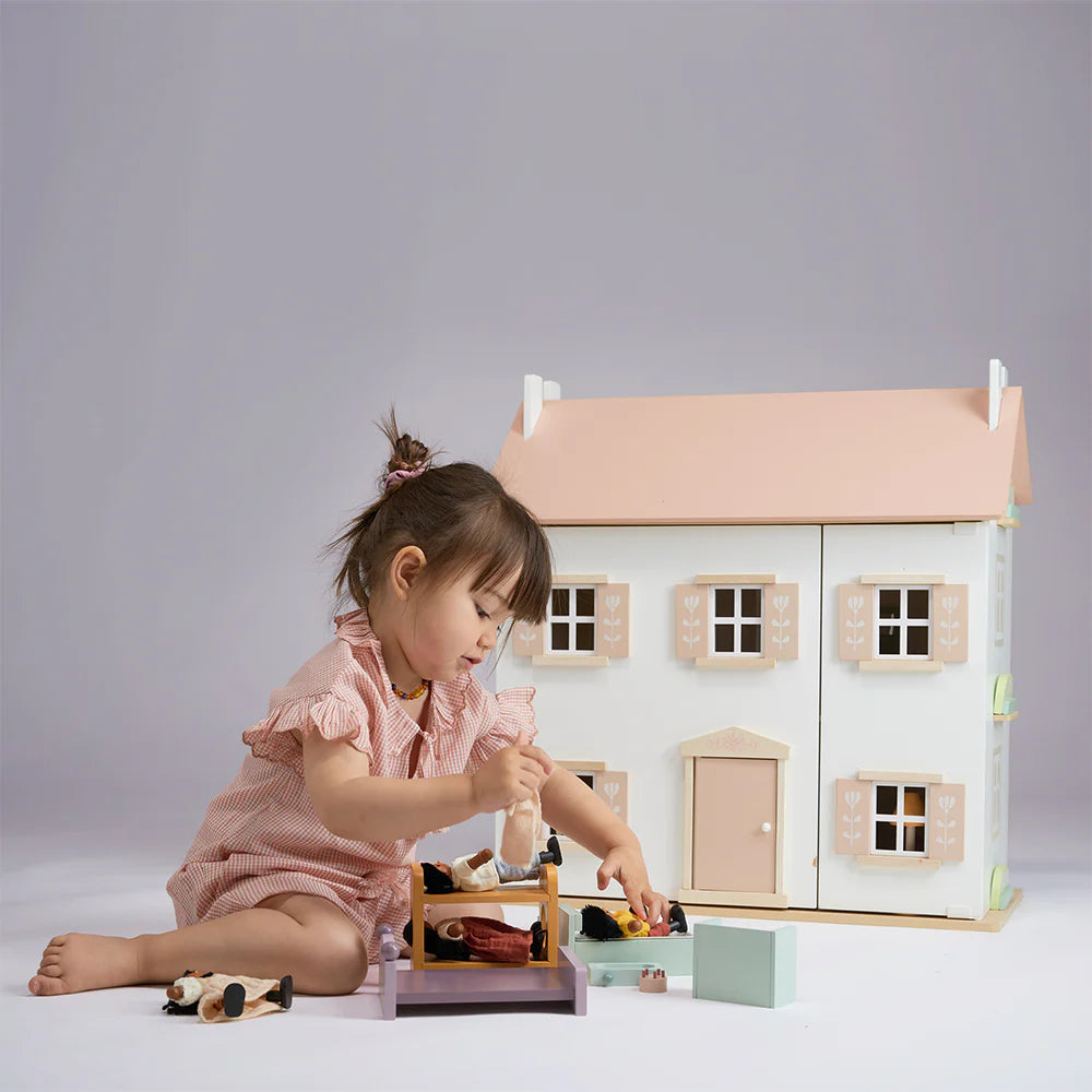 Mentari Clover Dolls House Beautiful Wooden House
