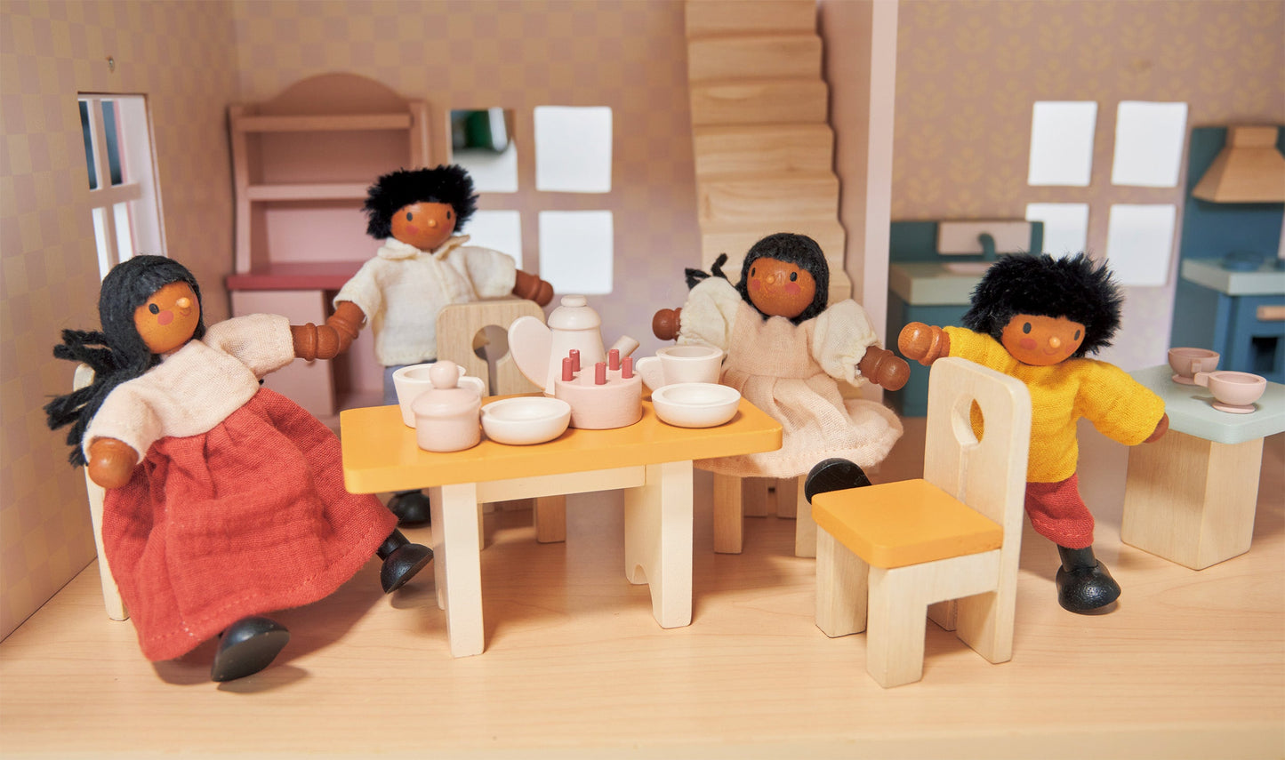 Berrybunch Dolls House Family | Poseable Wooden Figures 1:12 Scale