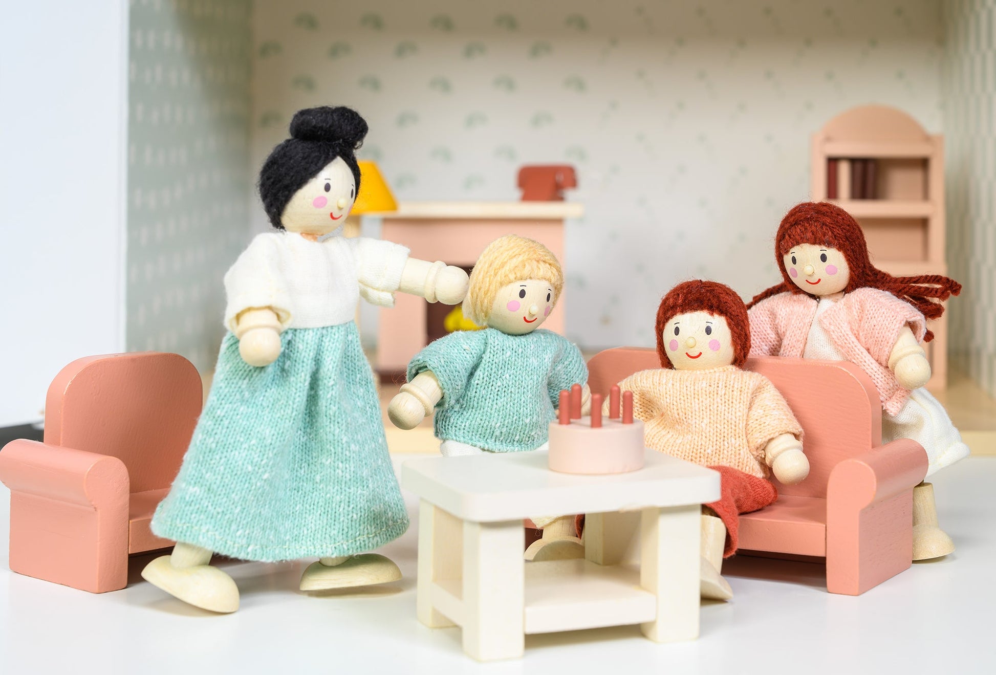 Dolls House Sitting Room Furniture