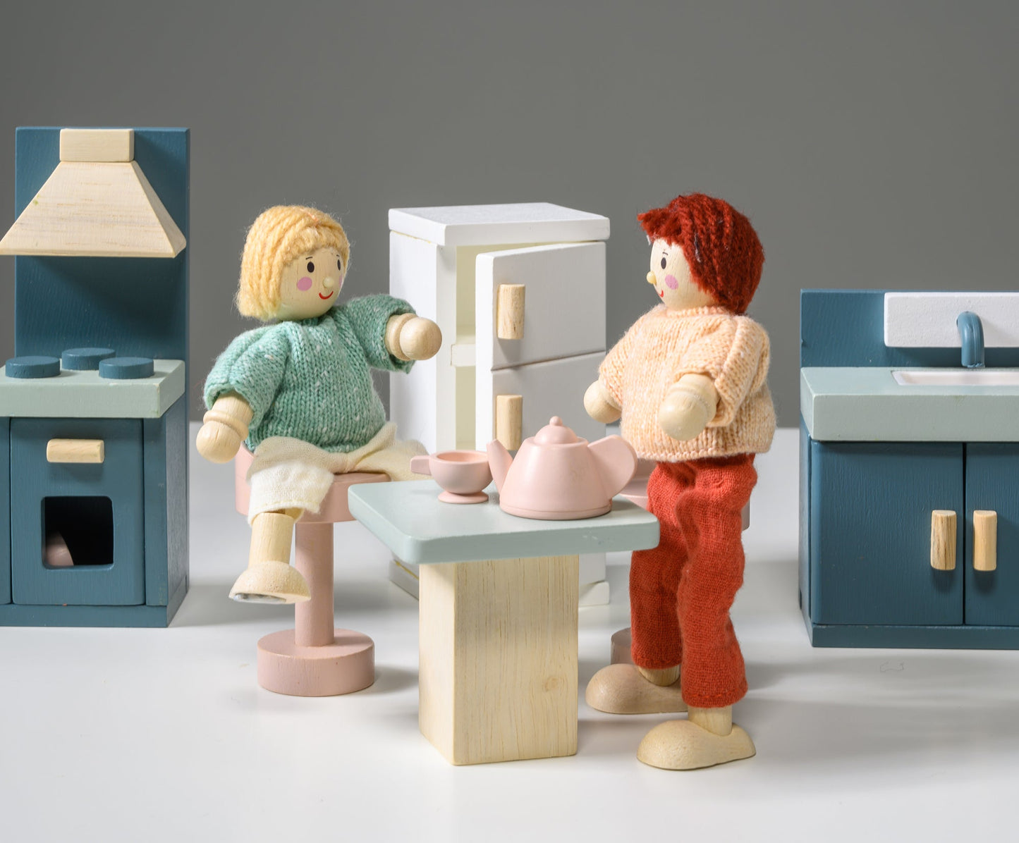 Dolls House Wooden Kitchen Furniture Set