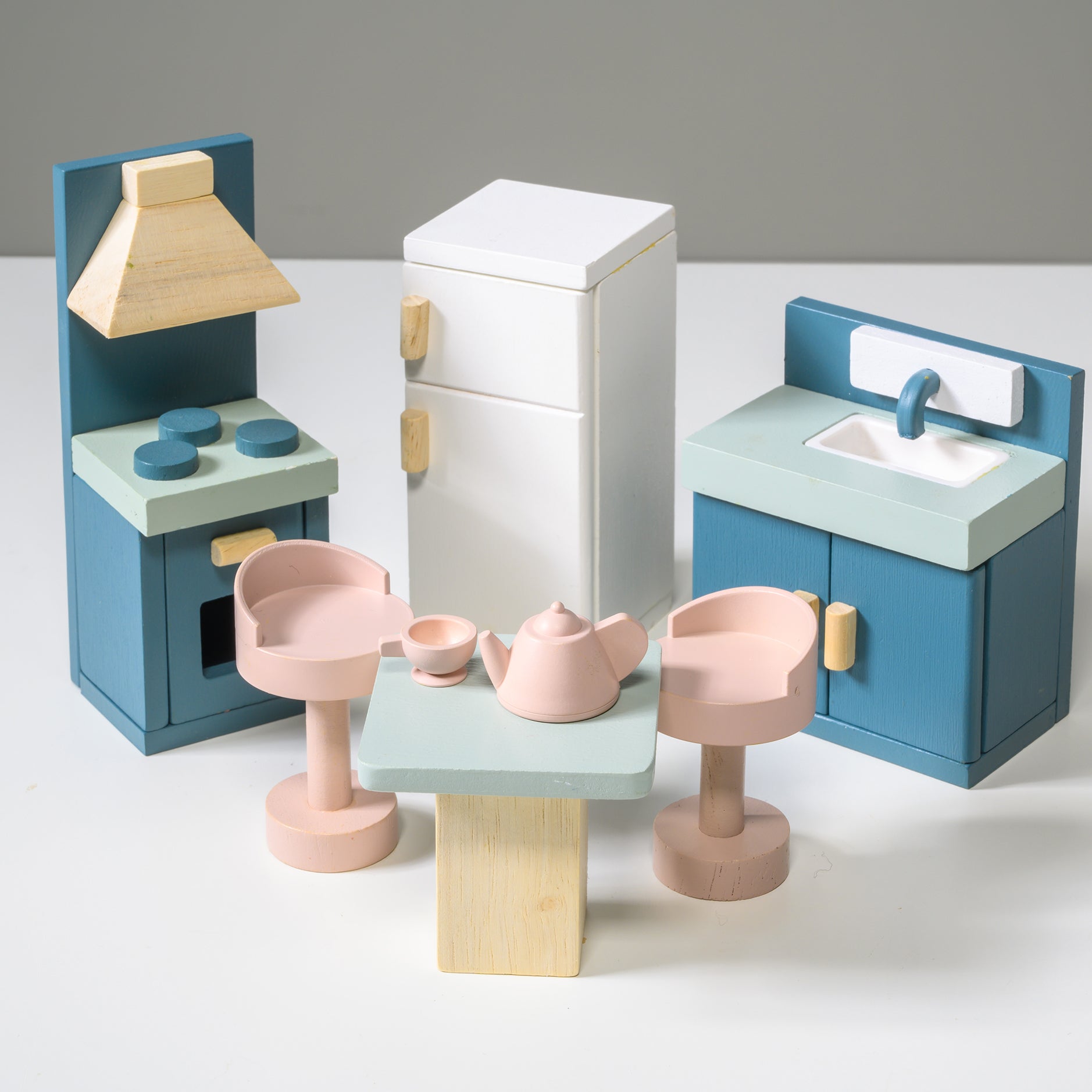 Dolls House Wooden Kitchen Furniture Set