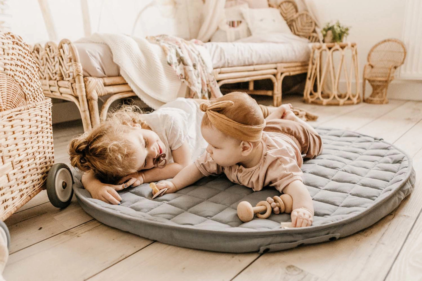 Meadown Green Soft Circle Organic Baby Playmat & Storage Bag - Noomad by Play & Go