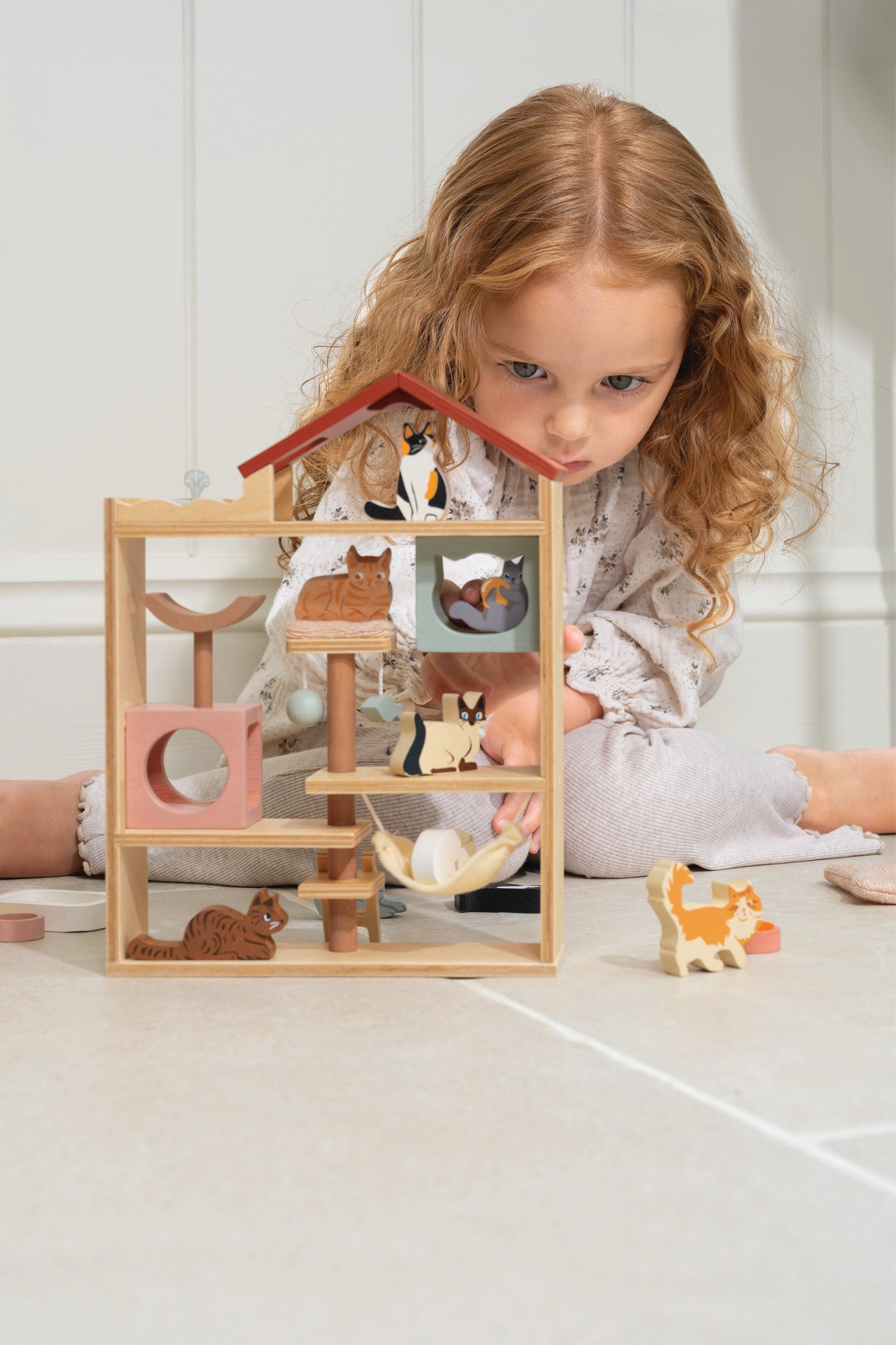 Wooden Cat Hotel Play Set | Tender Leaf Toys | Mucky Wolf