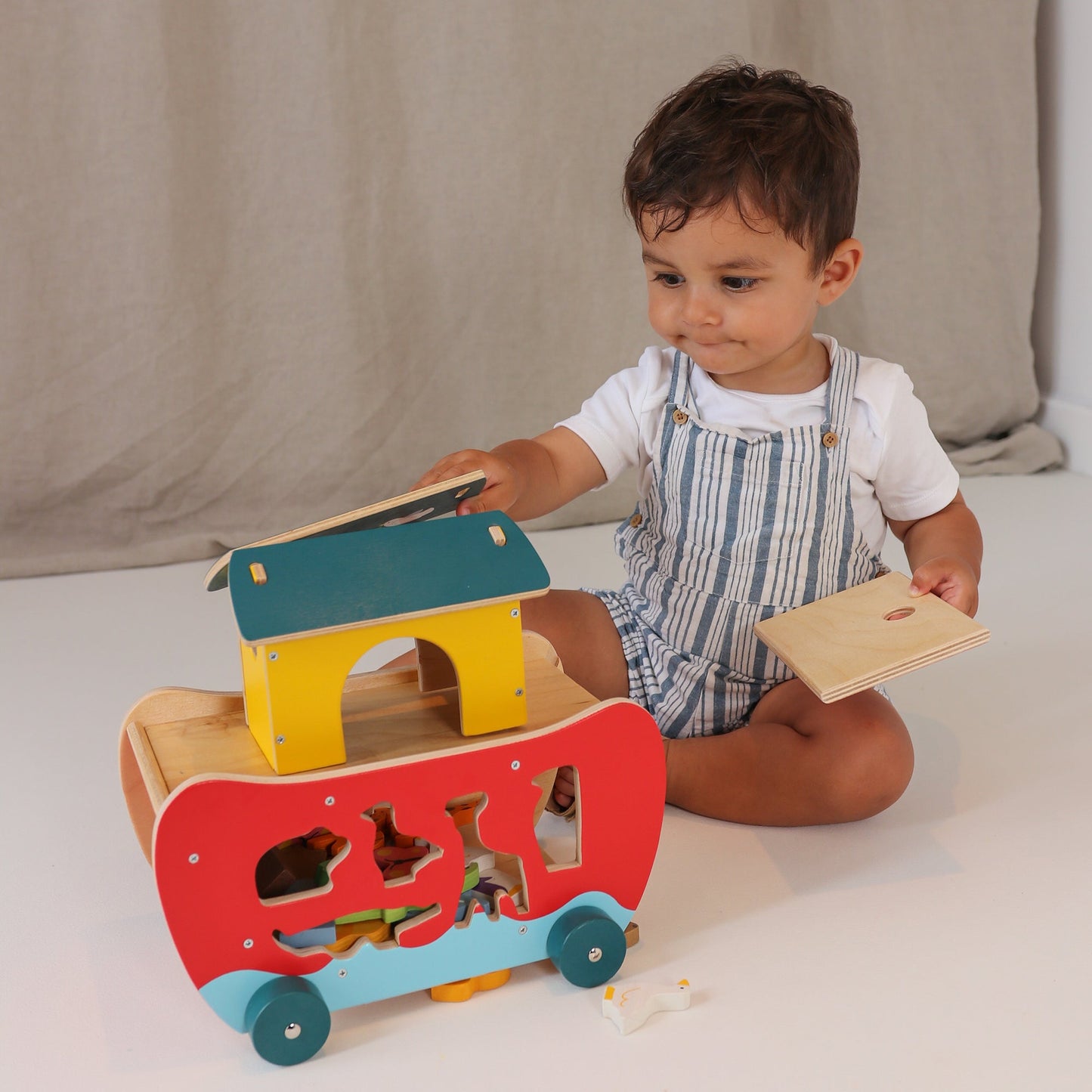 Noah's Ark Shape Sorter on Wheels | Wooden Animal Toy | Tender Leaf Toys