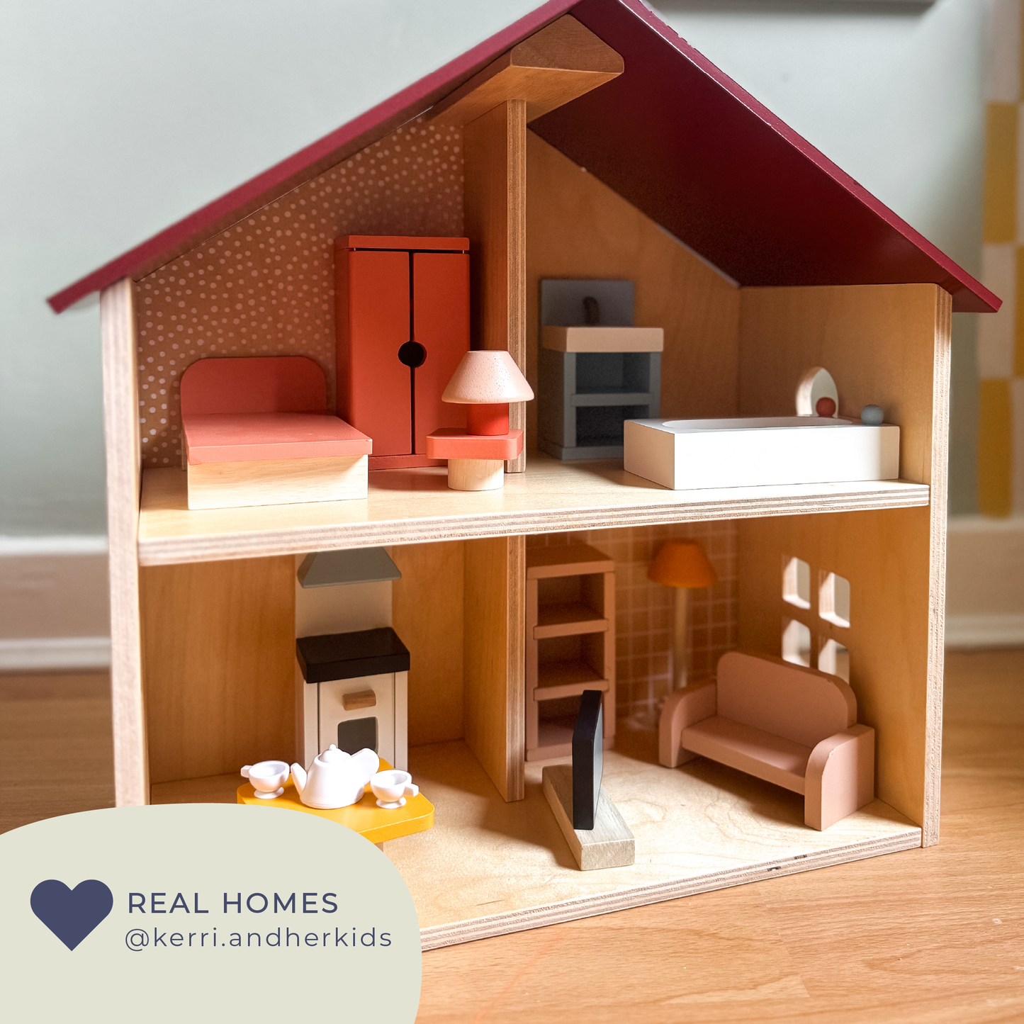 Mentari Poppets Dolls House