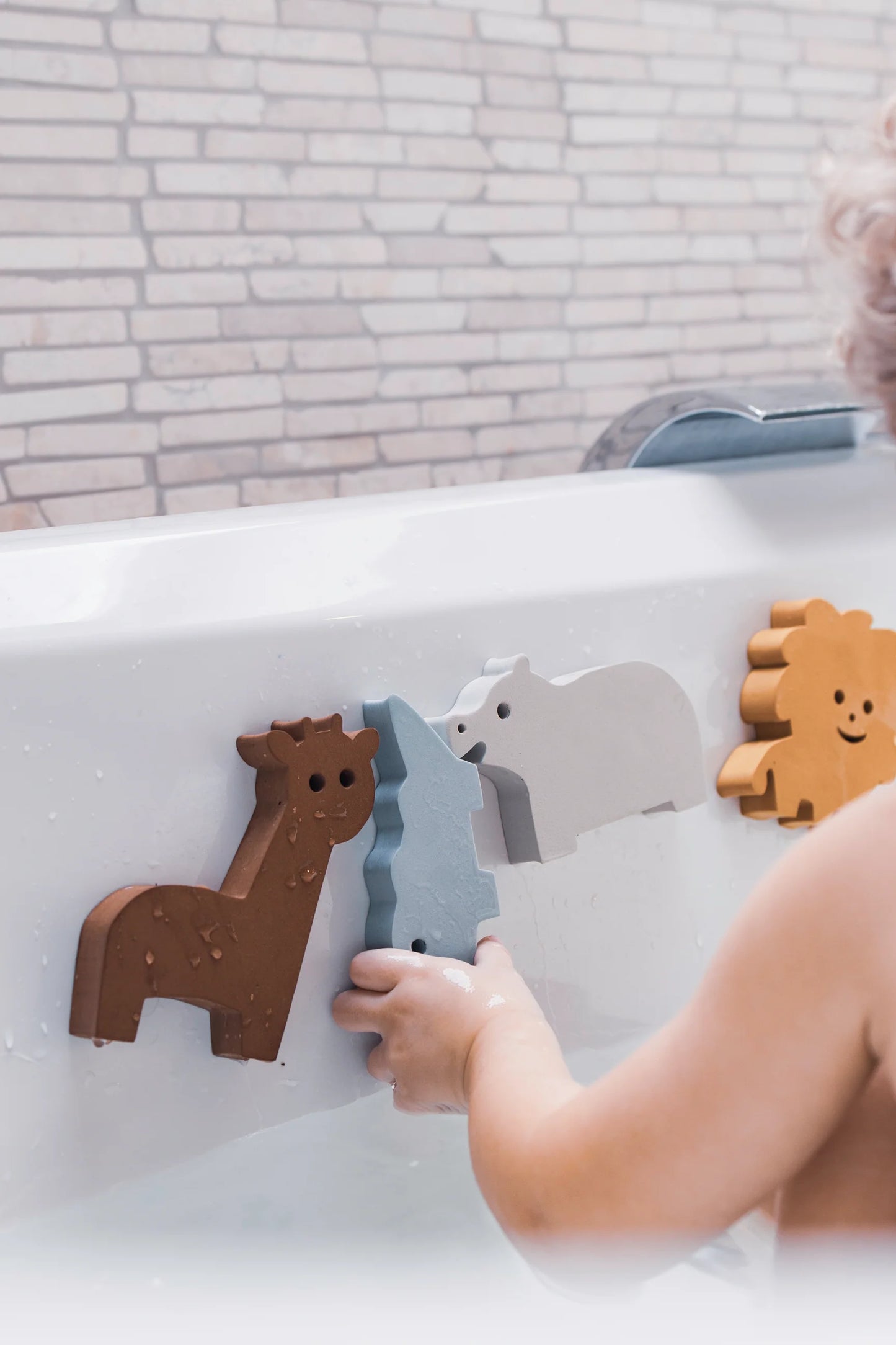 MOES Waterfun Safari Bath Toys