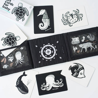 Wee Gallery Baby Tummy Time Gallery Gift Set: Black and White