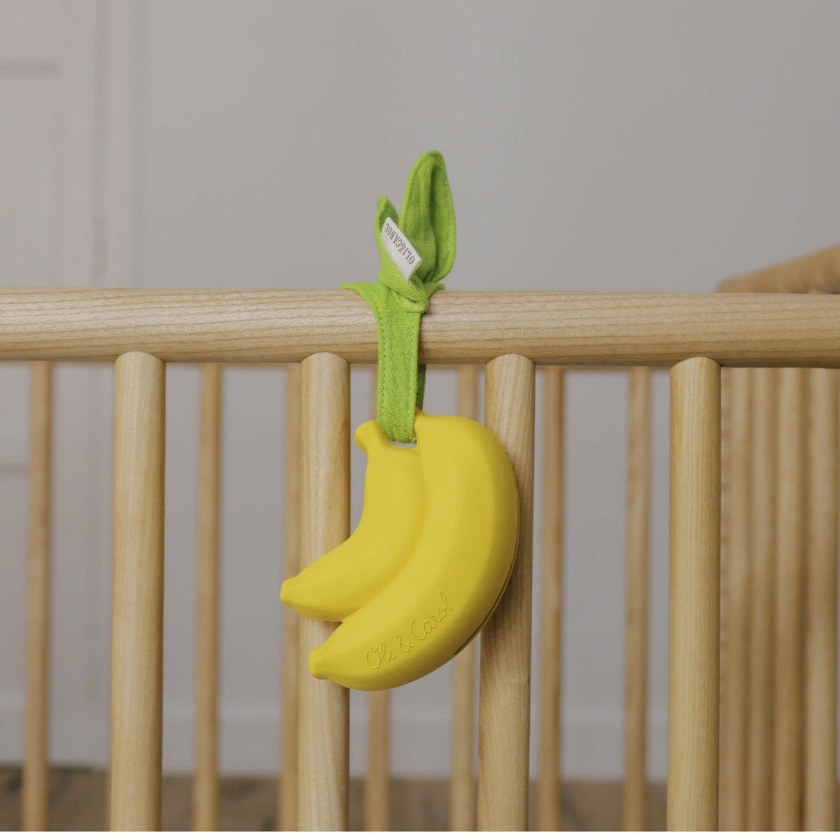 Natural Rubber Dummy Carry Case | Ana the Banana | Oli & Carol