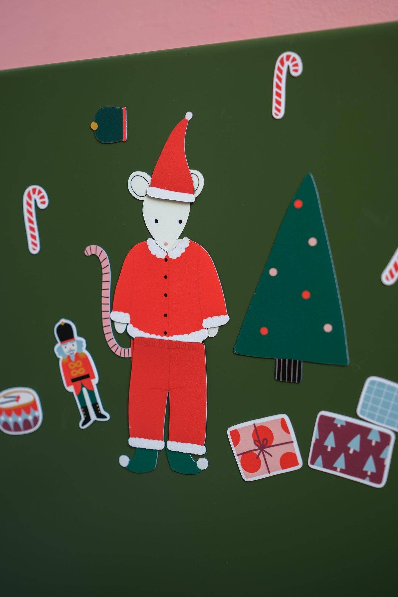 Magnetic Dress-Up Set – Christmas Edition