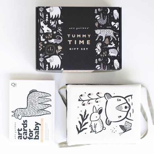 Wee Gallery Baby Tummy Time Gallery Gift Set: Black and White