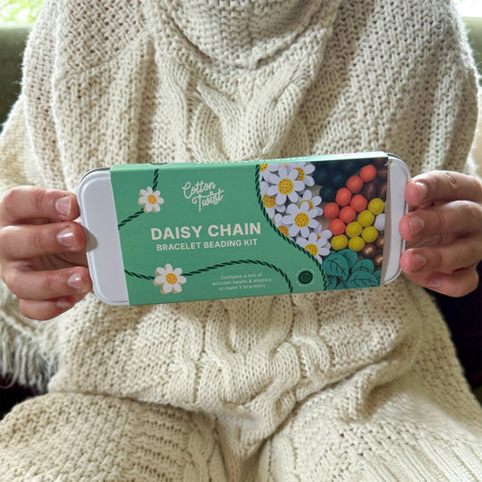 Daisy &amp; Leaf Beading Kit in Gift Tin – Eco-Friendly Craft Activity for Ages 3+