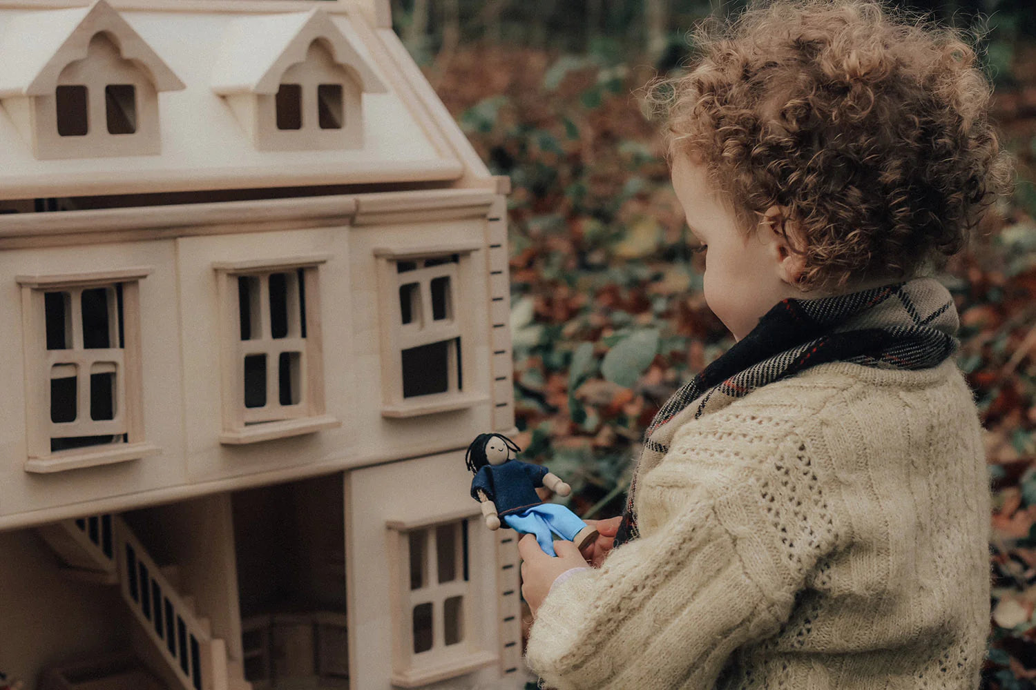 PlanToys Victorian Dolls House – Solid Wooden Heirloom Toy
