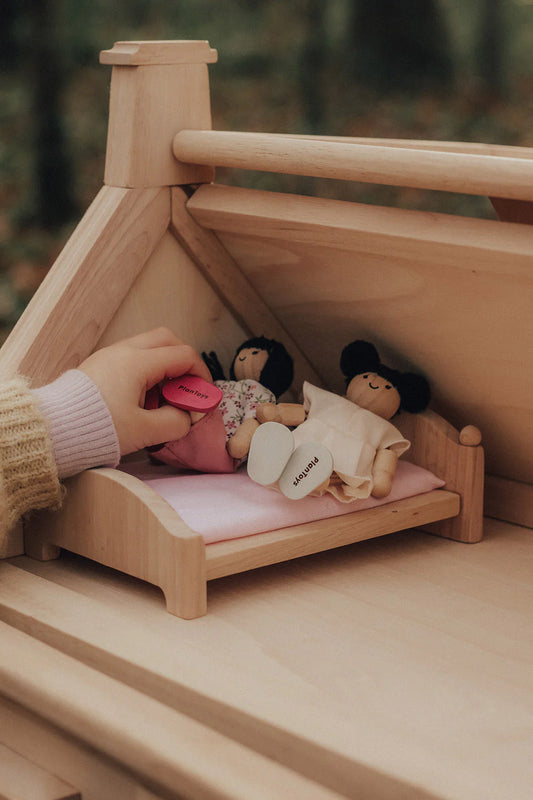 PlanToys Victorian Dolls House – Solid Wooden Heirloom Toy