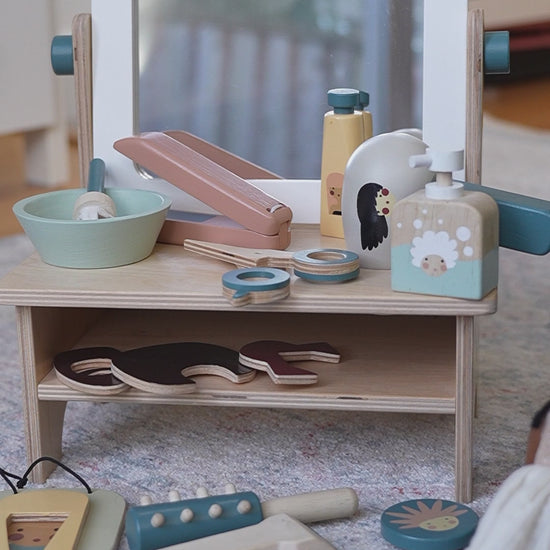 Hair Salon wooden toy 