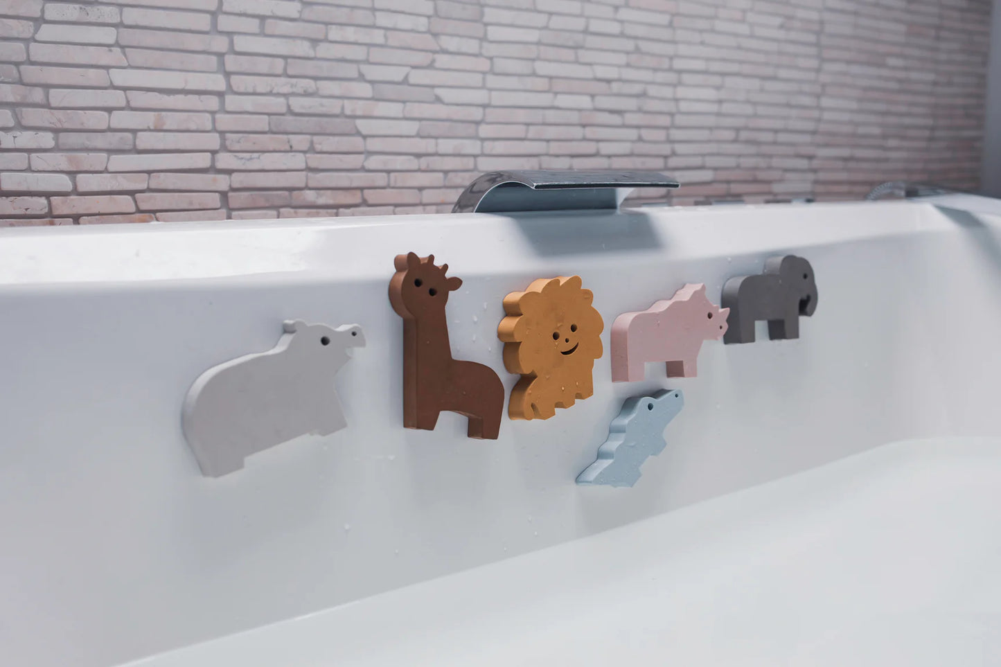 MOES Waterfun Safari Bath Toys